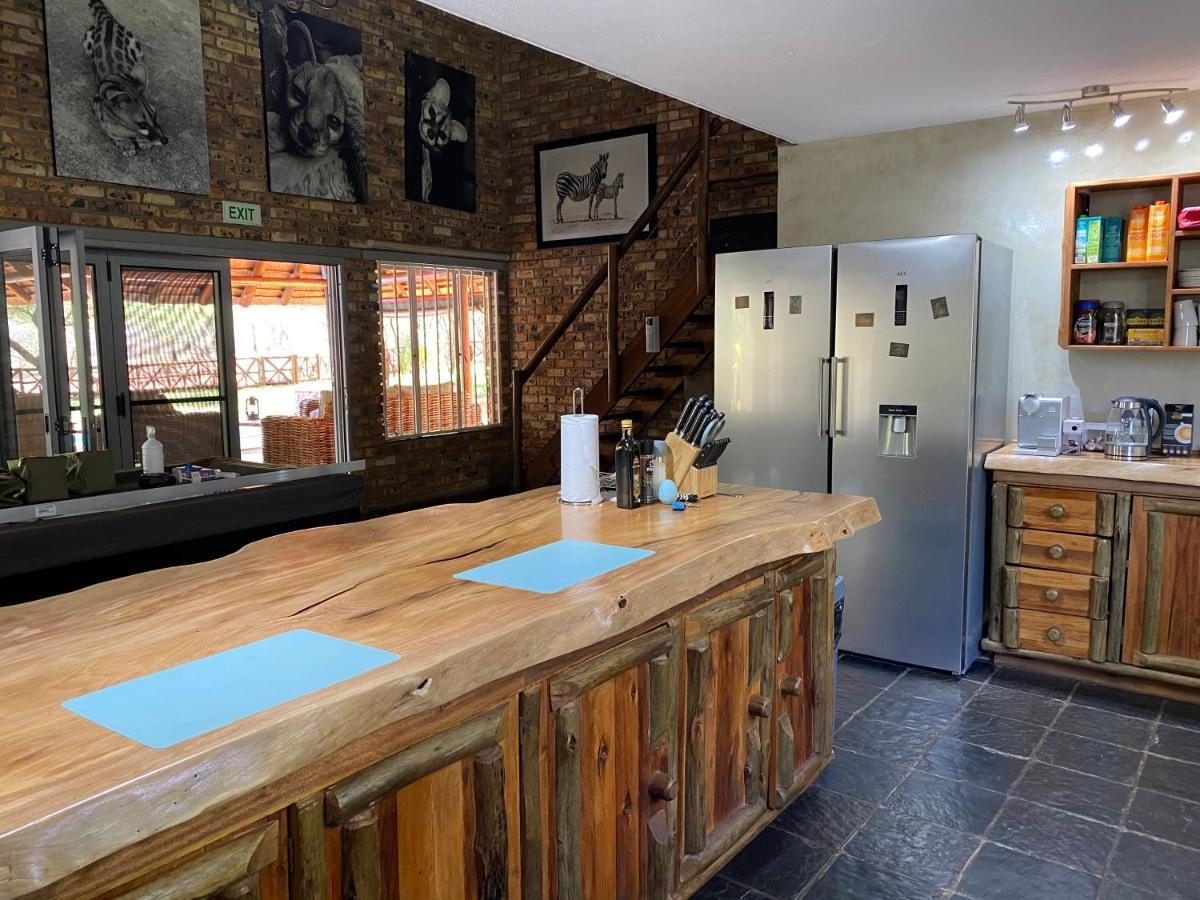 Genet House Holiday Home Marloth Park Exteriör bild